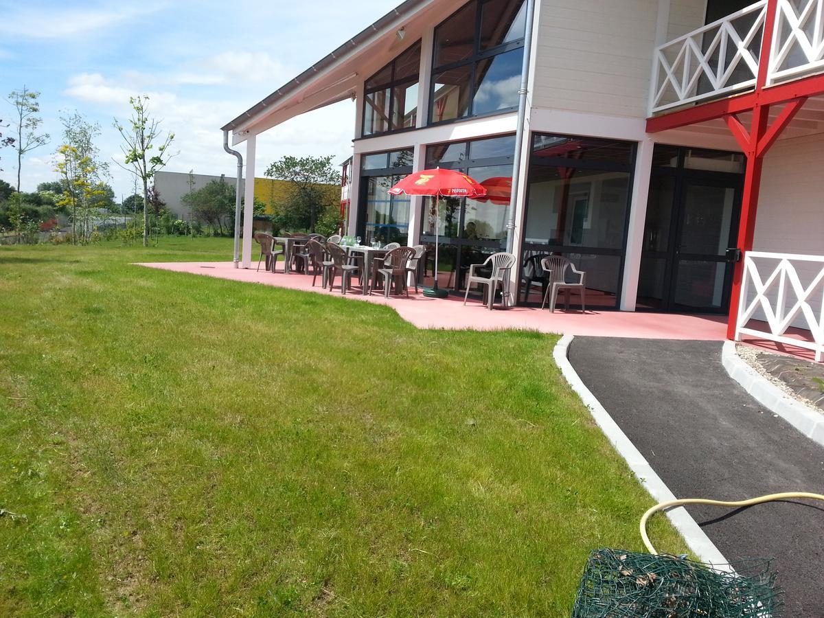 Fasthotel Montmarault Exterior photo