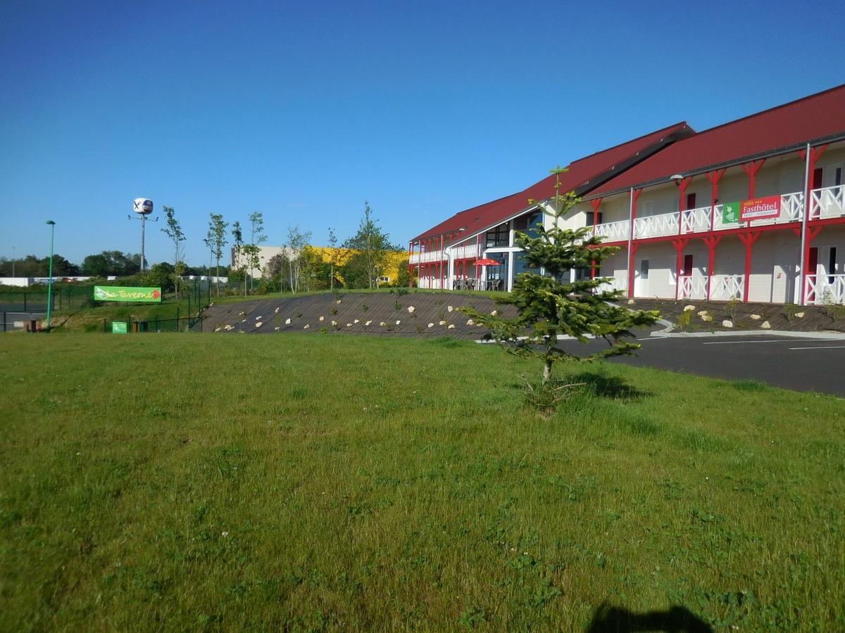 Fasthotel Montmarault Exterior photo